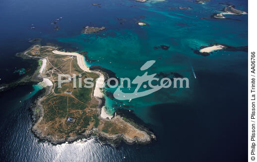 Penfret. - © Philip Plisson / Plisson La Trinité / AA06766 - Photo Galleries - Glénan [The Archipelago of the]