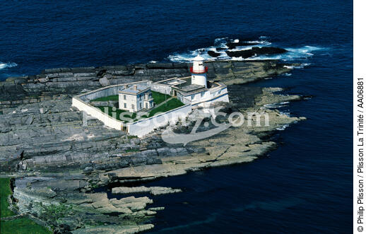 Valencia Island Lighthouse. - © Philip Plisson / Plisson La Trinité / AA06881 - Photo Galleries - Irish Lighthouses