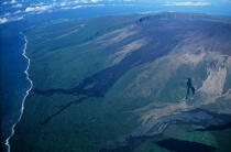 L'île de la Réunion. © Philip Plisson / Plisson La Trinité / AA06972 - Nos reportages photos - Volcan