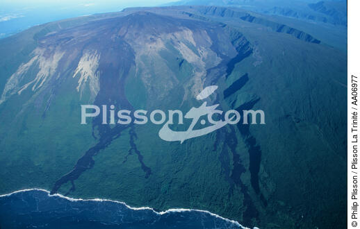 Volcan sur l'île de la Réunion. - © Philip Plisson / Plisson La Trinité / AA06977 - Nos reportages photos - Volcan