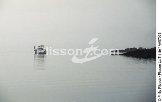 Pêche au petit matin en Rance. - © Philip Plisson / Plisson La Trinité / AA07038 - Nos reportages photos - Caseyeur