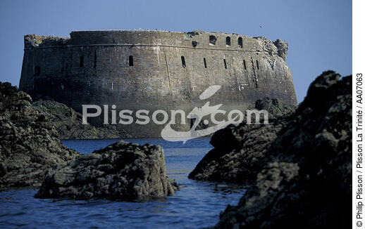 La Conchée. - © Philip Plisson / Plisson La Trinité / AA07063 - Nos reportages photos - Fort