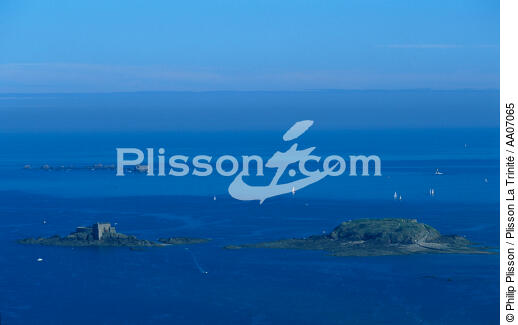 Le Petit Bé et le Grand Bé. - © Philip Plisson / Plisson La Trinité / AA07065 - Nos reportages photos - Fort