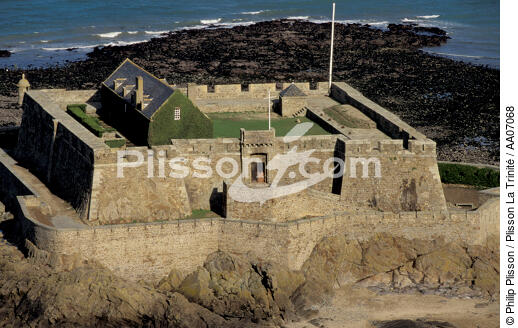 Le Fort National devant Saint-Malo. - © Philip Plisson / Plisson La Trinité / AA07068 - Nos reportages photos - Ville [35]