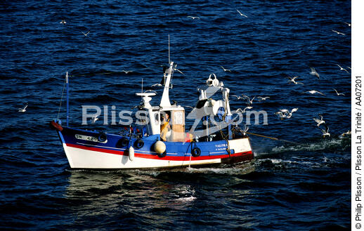 Caseyeur sur la côte de Loire Atlantique. - © Philip Plisson / Plisson La Trinité / AA07201 - Photo Galleries - Lobster pot fishing boat