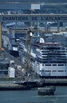 Les Chantiers de l'Atlantique à St Nazaire. © Philip Plisson / Plisson La Trinité / AA07162 - Photo Galleries - Boat and shipbuilding