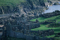 Les ruines du château de Peel sur l'île de Man. © Philip Plisson / Plisson La Trinité / AA07337 - Nos reportages photos - Faune