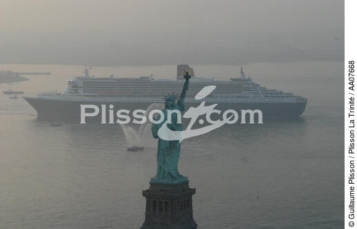 Arrivée du Queen Mary II à New-York. - © Guillaume Plisson / Plisson La Trinité / AA07668 - Photo Galleries - United States [The]