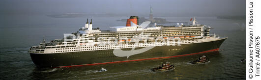Le Queen Mary 2 arrivant à New York - © Guillaume Plisson / Plisson La Trinité / AA07675 - Nos reportages photos - Ville [New York]