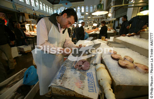 Scène de marché à Athènes. - © Philip Plisson / Plisson La Trinité / AA07777 - Nos reportages photos - Thon