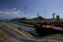 Ecluse sur le canal de Panama. © Philip Plisson / Plisson La Trinité / AA07919 - Photo Galleries - Hydrology