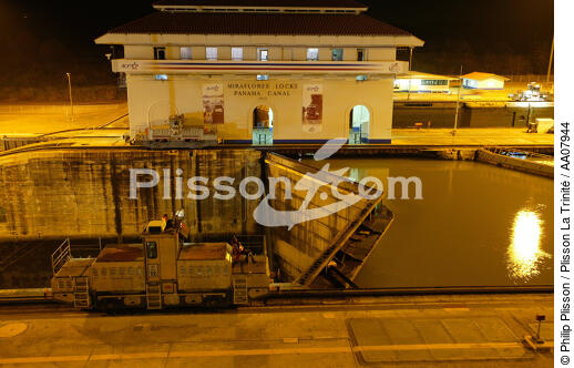 Panama - © Philip Plisson / Plisson La Trinité / AA07944 - Photo Galleries - Miraflores locks