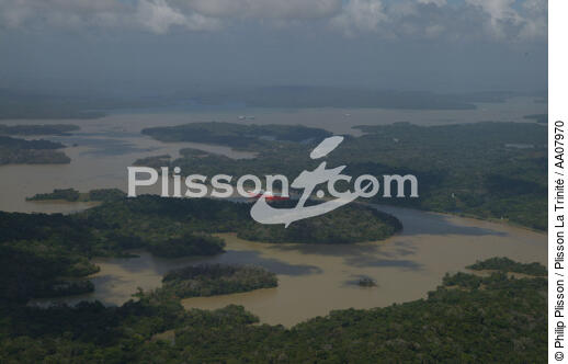 The Panama Canal - © Philip Plisson / Plisson La Trinité / AA07970 - Photo Galleries - Canal