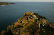 Fort en ruine proche de Colon. © Philip Plisson / Plisson La Trinité / AA07977 - Photo Galleries - Fort