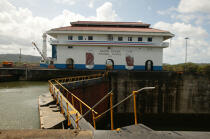 Gatun locks, l'une des 3 écluses du canal de Panama. © Philip Plisson / Plisson La Trinité / AA08028 - Nos reportages photos - Canal