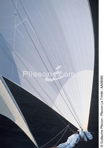Number1 ready for operation. - © Guillaume Plisson / Plisson La Trinité / AA08060 - Photo Galleries - Classic Yachting