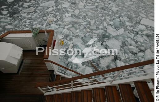 La baie d'Is , Spitzberg. - © Philip Plisson / Plisson La Trinité / AA08126 - Photo Galleries - Elements of boat
