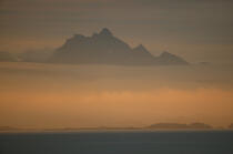 Paysage magique aux Lofoten. © Philip Plisson / Plisson La Trinité / AA08207 - Nos reportages photos - Ile [Norvège]
