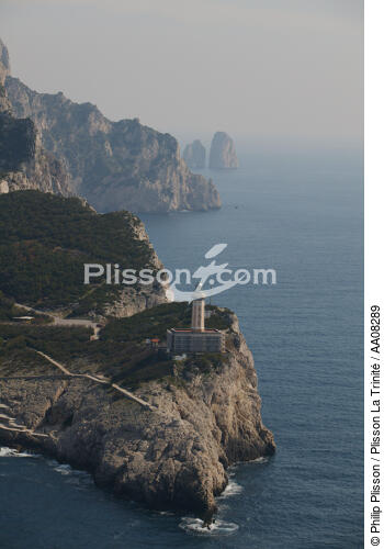 L'île de Capri. - © Philip Plisson / Plisson La Trinité / AA08289 - Nos reportages photos - Ile [It]