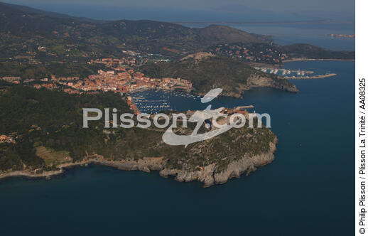 Port'Ercole sur la côte italienne. - © Philip Plisson / Plisson La Trinité / AA08325 - Photo Galleries - Town [It]