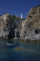 L'île de Ponza. © Philip Plisson / Plisson La Trinité / AA08354 - Photo Galleries - Small boat