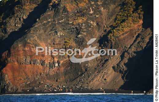 L'île de Stromboli. - © Philip Plisson / Plisson La Trinité / AA08401 - Nos reportages photos - Type vue