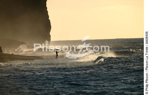 L'île de Stromboli. - © Philip Plisson / Plisson La Trinité / AA08406 - Nos reportages photos - Ile [It]