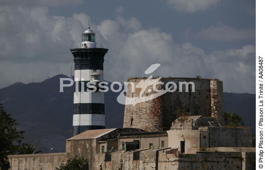 Messine en Sicile. - © Philip Plisson / Plisson La Trinité / AA08487 - Nos reportages photos - Pays étranger