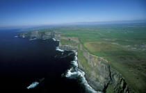 Les Cliffs of Moher. © Philip Plisson / Plisson La Trinité / AA08499 - Nos reportages photos - Irlande