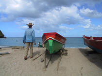 Sur la plage de l'Anse Trabaud. © Philip Plisson / Plisson La Trinité / AA08560 - Photo Galleries - Small boat