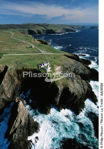 Le phare de Arramore en Irlande. - © Philip Plisson / Plisson La Trinité / AA08586 - Photo Galleries - Ireland