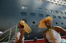 Le Queen Mary II à Fort-de-France. © Philip Plisson / Plisson La Trinité / AA08685 - Nos reportages photos - Antilles [Les]