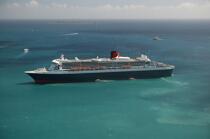 Le Queen Mary II aux Antilles. © Philip Plisson / Plisson La Trinité / AA08699 - Photo Galleries - Cruise