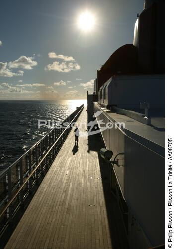 A bord du Queen Mary II. - © Philip Plisson / Plisson La Trinité / AA08705 - Nos reportages photos - Croisière
