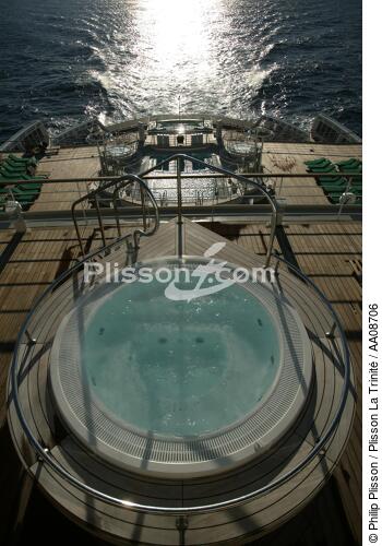 A bord du Queen Mary II. - © Philip Plisson / Plisson La Trinité / AA08706 - Nos reportages photos - Croisière