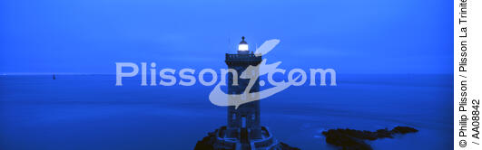 Le phare de Kermorvan au Conquet. - © Philip Plisson / Plisson La Trinité / AA08842 - Photo Galleries - Keywords