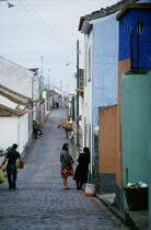 Scène de rue aux Açores. © Philip Plisson / Plisson La Trinité / AA08871 - Nos reportages photos - Açores [les]