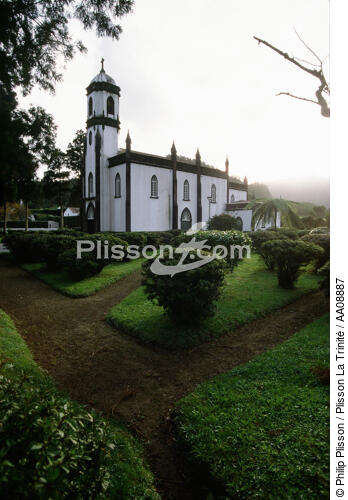 Eglise aux Açores. - © Philip Plisson / Plisson La Trinité / AA08887 - Nos reportages photos - Portugal