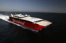 Ferry assurant la liaison entre les îles. © Philip Plisson / Plisson La Trinité / AA08997 - Photo Galleries - Greece