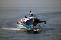 Hydrofoil en Grèce. © Philip Plisson / Plisson La Trinité / AA08999 - Nos reportages photos - Ferry