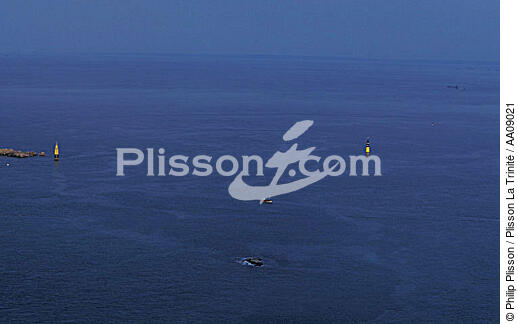 Balisage entre Roscoff et l'île de Batz. - © Philip Plisson / Plisson La Trinité / AA09021 - Photo Galleries - Roscoff