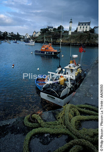 Le port de Doélan. - © Philip Plisson / Plisson La Trinité / AA09050 - Photo Galleries - Lifeboat society