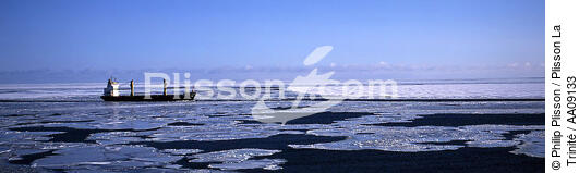 Navigation dans le Golfe de Botnie. - © Philip Plisson / Plisson La Trinité / AA09133 - Nos reportages photos - Mer Baltique