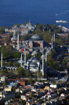 La mosquée Bleue et la mosquée Sainte Sophie à Istanbul. © Philip Plisson / Plisson La Trinité / AA09330 - Nos reportages photos - Monument religieux