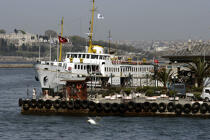 Ferry boat or "Vapurs" in Istanbul. © Philip Plisson / Plisson La Trinité / AA09349 - Photo Galleries - Turkey