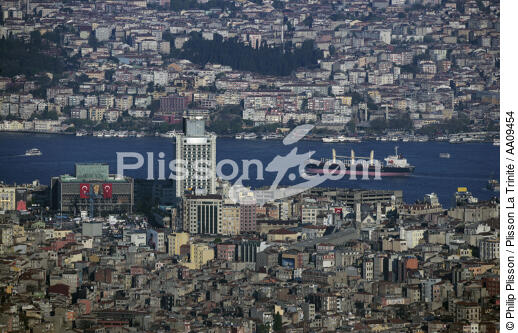 Istanbul. - © Philip Plisson / Plisson La Trinité / AA09454 - Nos reportages photos - Bosphore