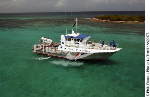 Trinty House Boat - © Philip Plisson / Plisson La Trinité / AA09473 - Photo Galleries - Guadeloupe [The]