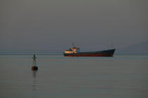 Golfe de Patra. © Philip Plisson / Plisson La Trinité / AA09501 - Photo Galleries - Cargo ship