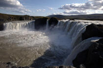 Les chutes de Godafoss en Islande. © Philip Plisson / Plisson La Trinité / AA09524 - Nos reportages photos - Paysage intérieur