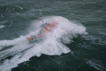 Sauvetage en mer. © Philip Plisson / Plisson La Trinité / AA09528 - Nos reportages photos - Canot de sauvetage